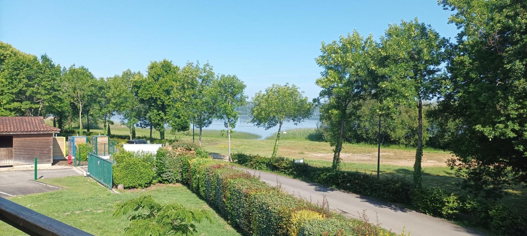 Les Terrasses Du Lac Piscine Et Vue Lac A4 Aureilhan  Екстериор снимка